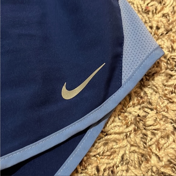 Nike shorts size L - Picture 2 of 8